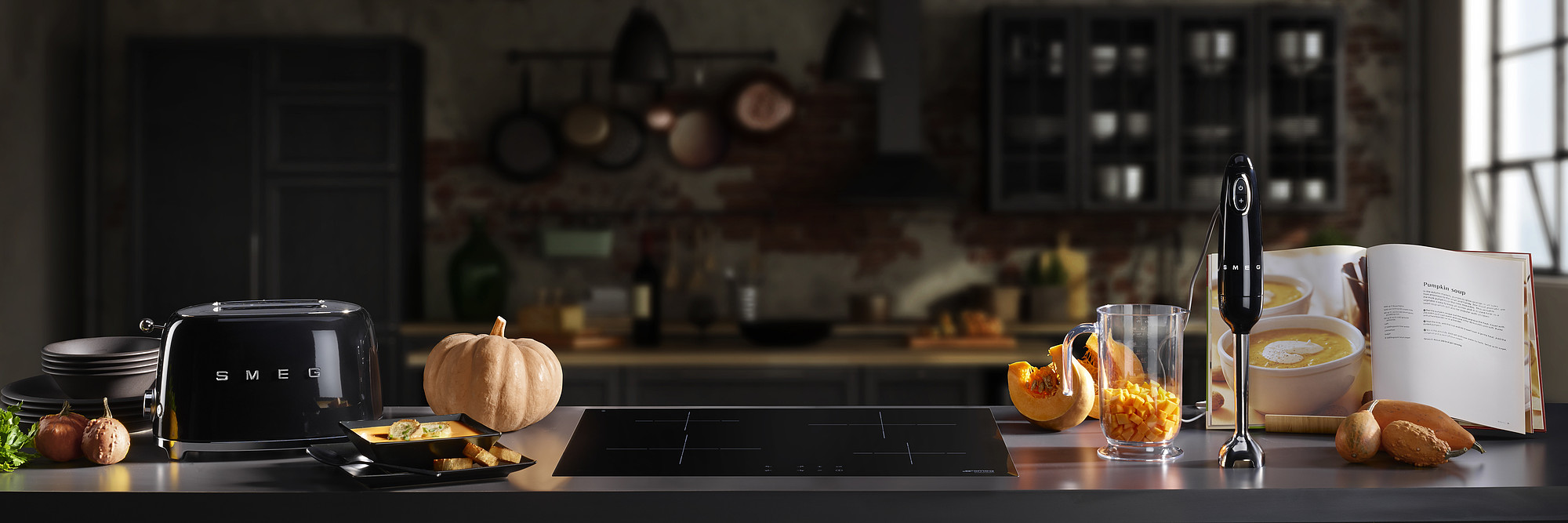total black kitchen